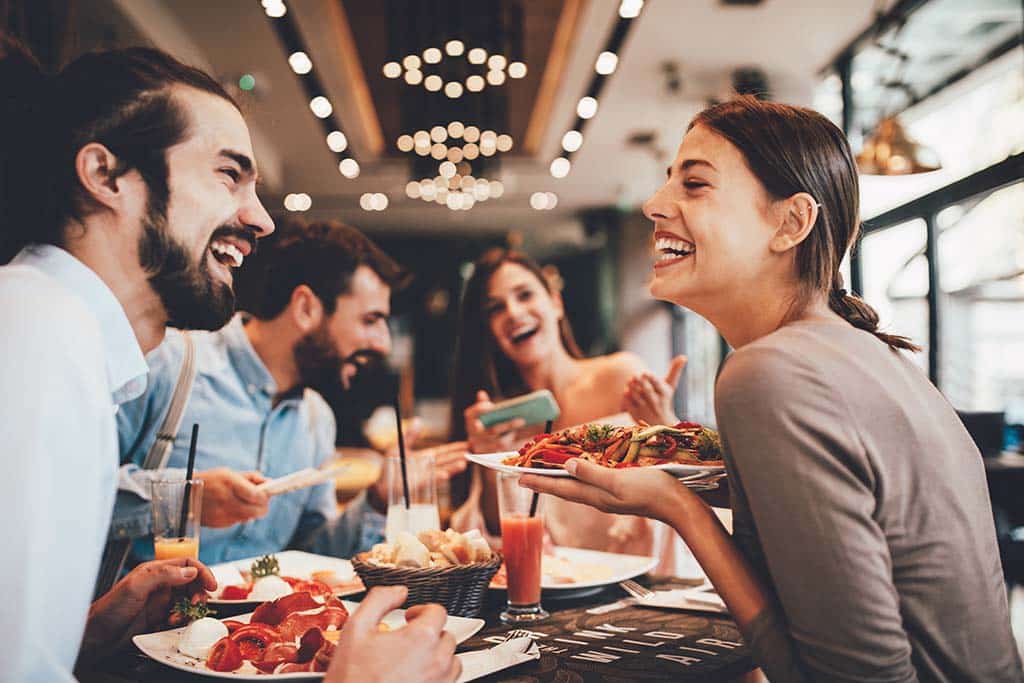 5 Key Restaurant Industry Trends to Know in 2022